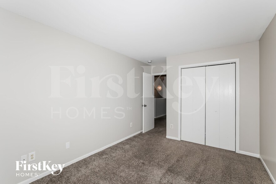 Building Photo - 10428 Hornton St