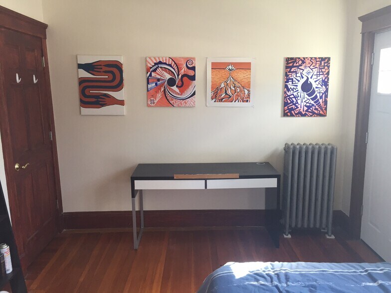 Building Photo - 183 College Ave