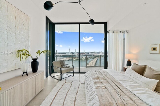 Building Photo - 500 Alton Rd