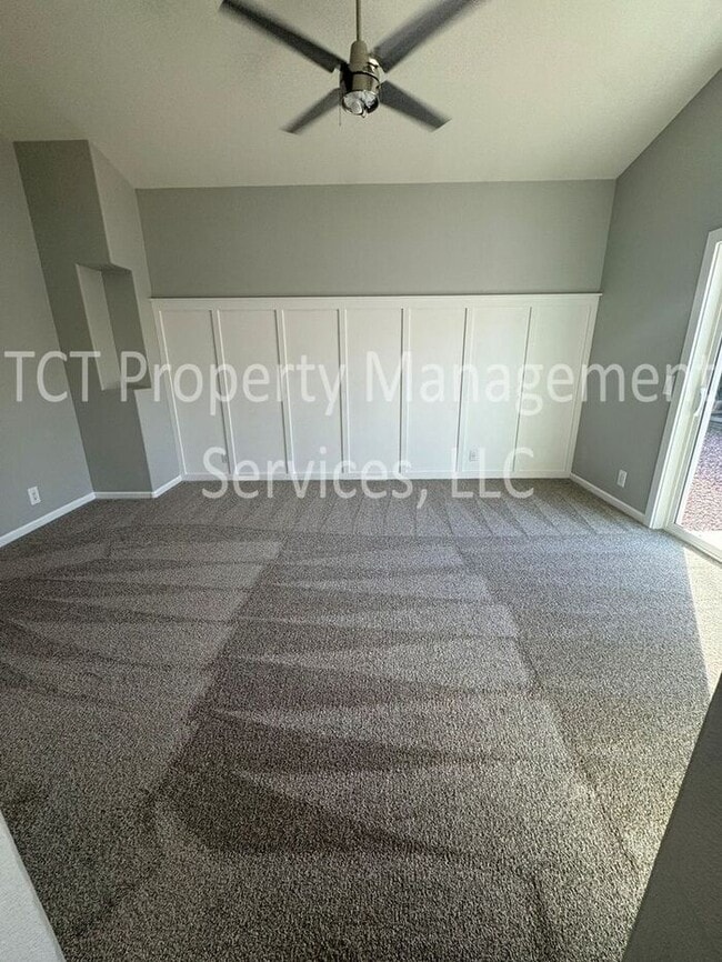 Building Photo - Tastefully Updated Home in Great Chandler Location