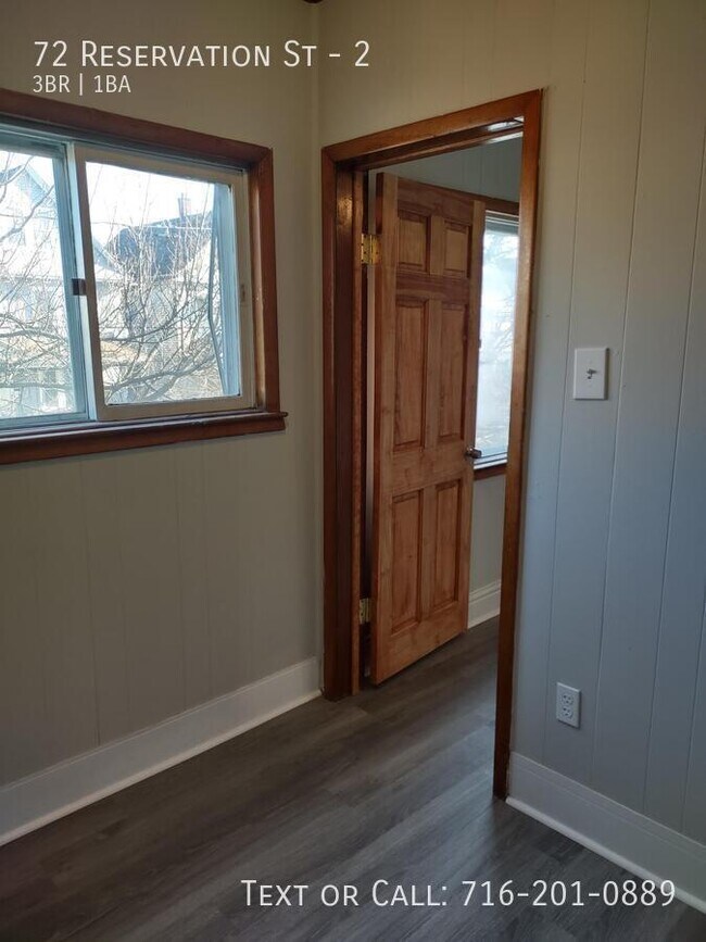 Building Photo - 72 Reservation St