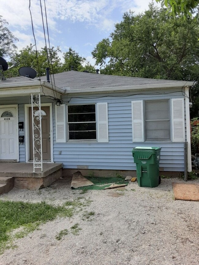 Building Photo - Discover the perfect home!