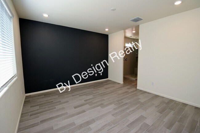Building Photo - Gladden Farms 3 Bed 2 Bath+Den - 3 Car Garage