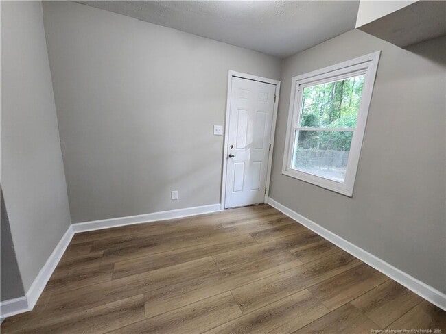 Building Photo - 1446 Thelbert Dr