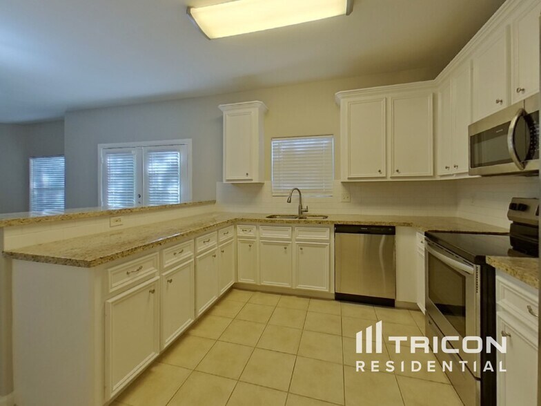 Building Photo - 10935 Mockingbird Pl