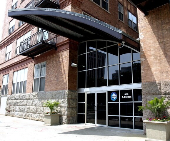 Primary Photo - 500 S Clinton St