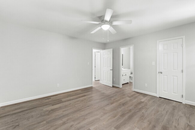 Building Photo - 3641 Meadow Creek Ln