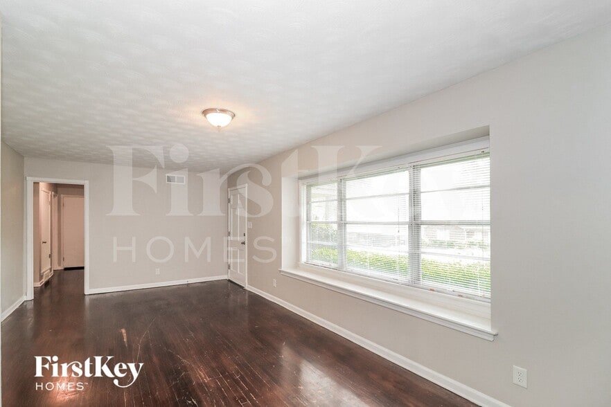 Building Photo - 5124 Blueridge Dr