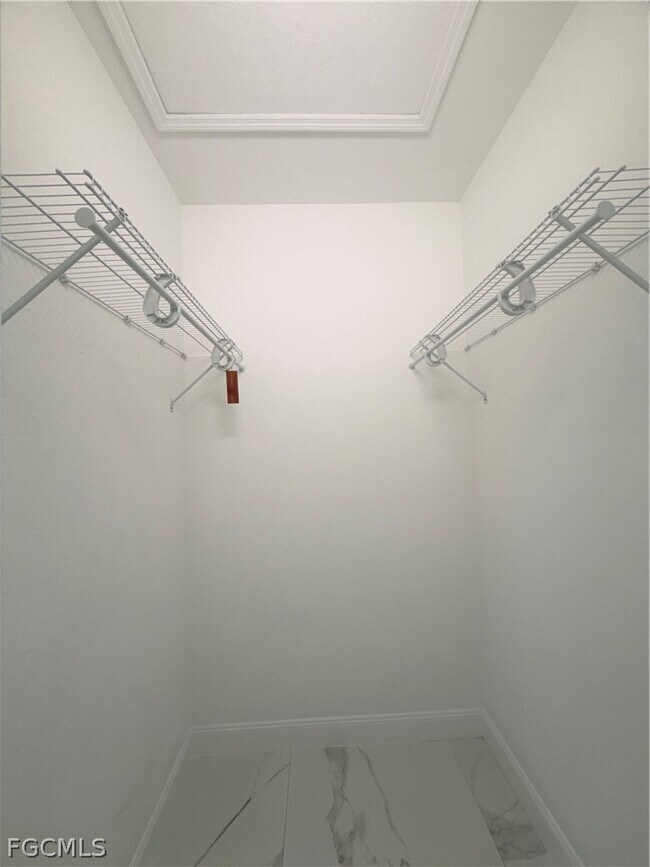 Building Photo - 3804 40th St SW