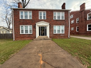 Building Photo - 520 S Fannin Ave