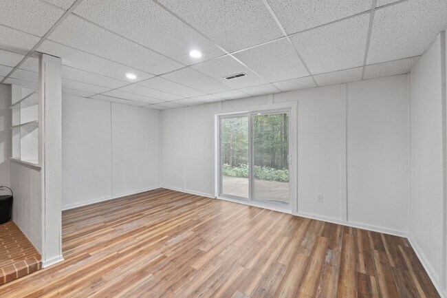 Building Photo - Lake Monticello Rental 3Bed/3Bath House