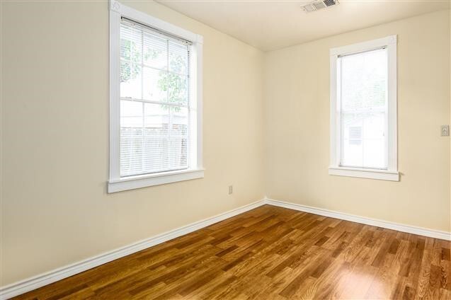 Building Photo - 2115 Radcliffe St