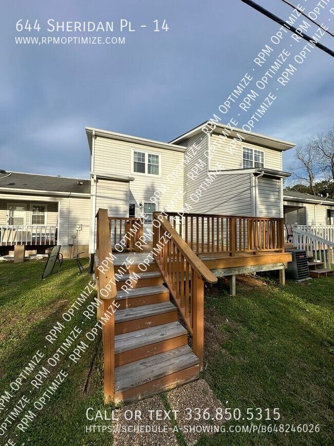 Building Photo - 644 Sheridan Pl