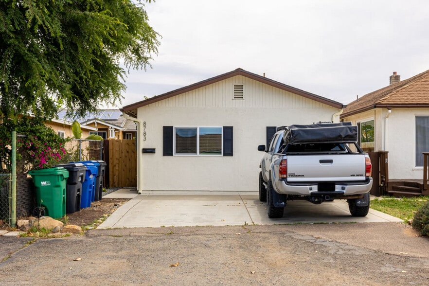 Building Photo - 8781 Blue Boy Ln