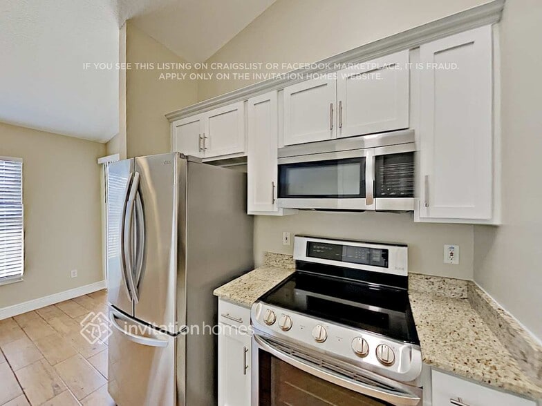 Building Photo - 330 Trade Wind Dr