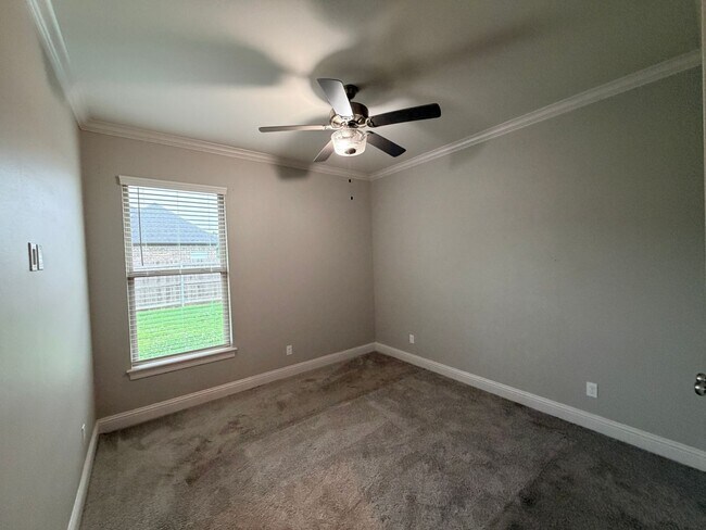 Building Photo - Gated Community Close to Barksdale Air Force Base...