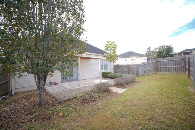 Building Photo - 5560 Hampton Hill Cir