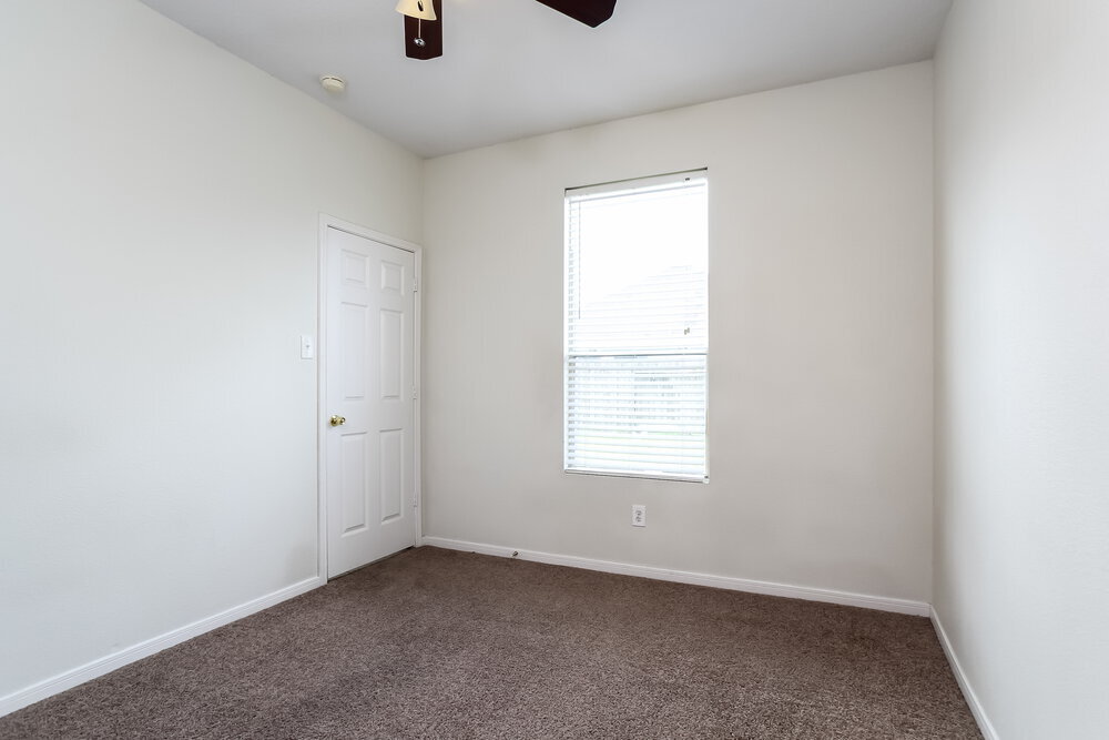 Building Photo - 12146 Landsdown Ridge Way