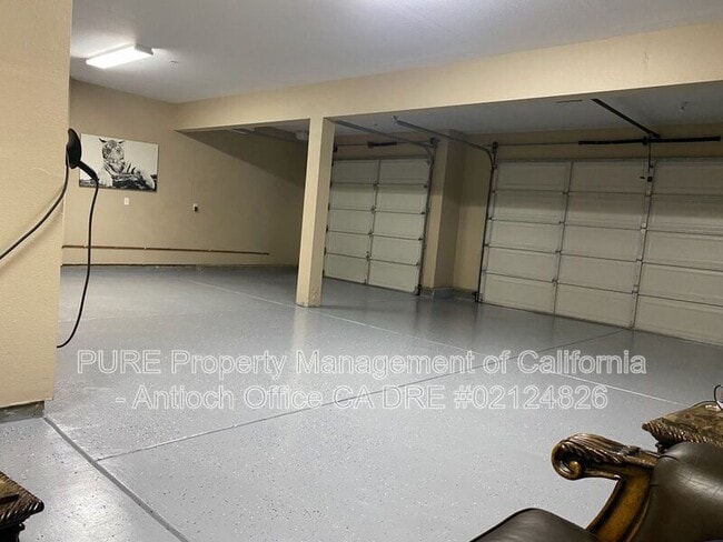 Building Photo - 80 Bottlebrush Ct