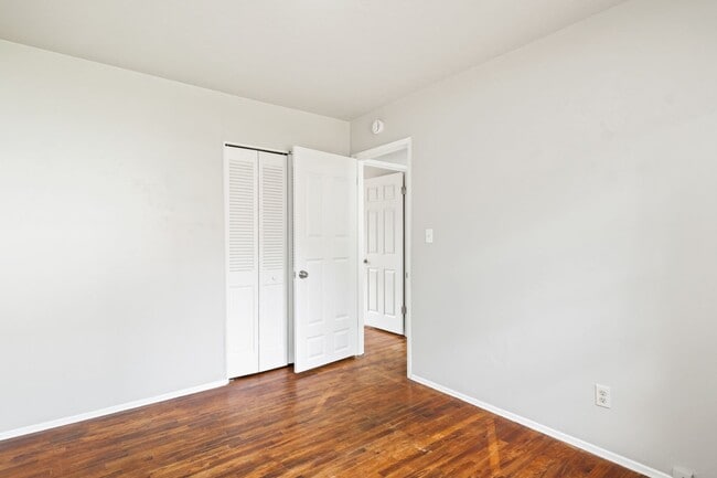 Building Photo - 9725 N Edison St