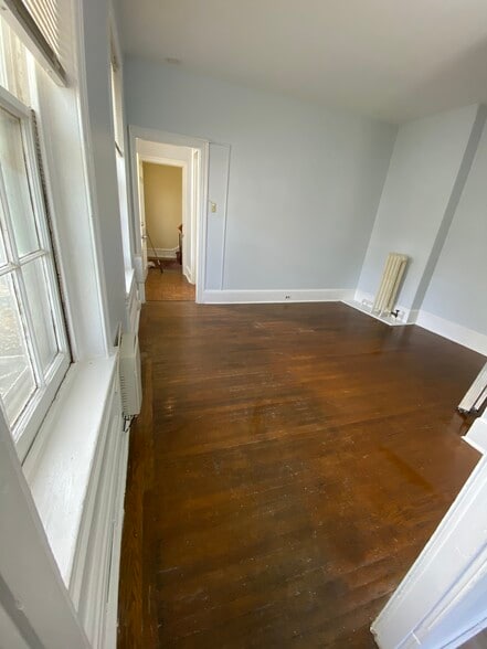 Building Photo - 1015 Dekalb Street