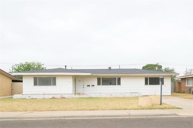 Primary Photo - 2907 Nabors Ln