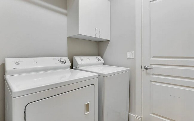 Building Photo - Charming 3 Bedroom Home in Eagle – Minutes to Eagle Bike Park