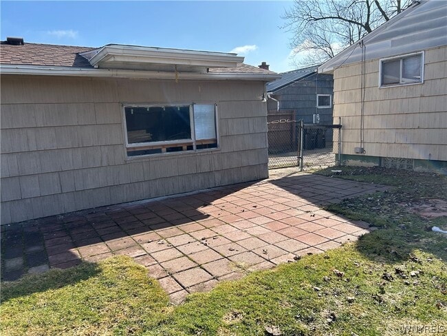 Building Photo - 128 Bannard Ave