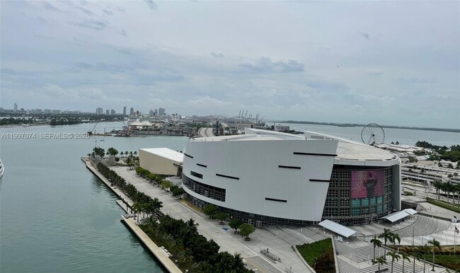 Building Photo - 888 Biscayne Blvd