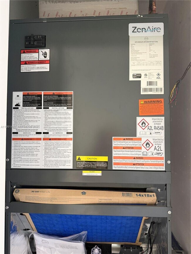 Building Photo - 804 SW 73rd Ave