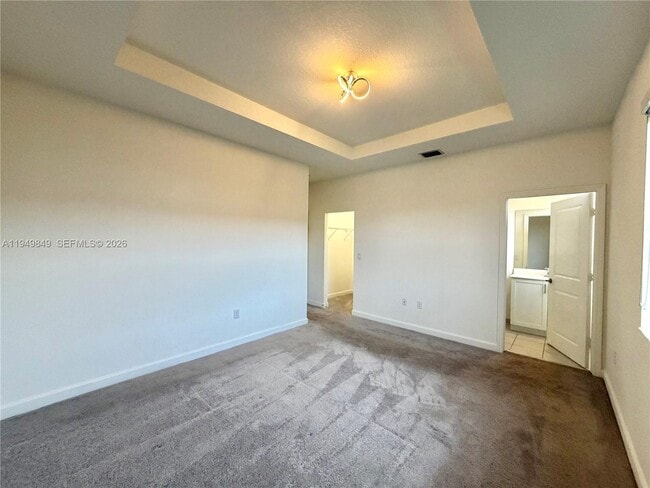 Building Photo - 21050 NE 8th Ave