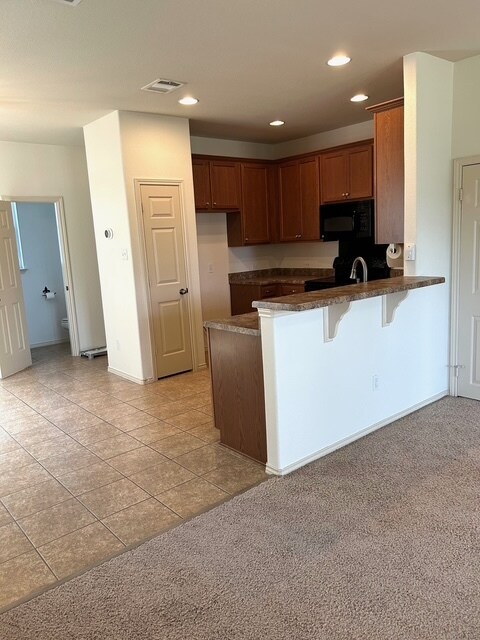 Bar seating - 1702 Sand Hills Dr