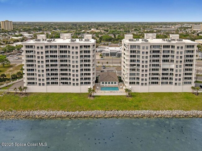 Building Photo - 1435 S Harbor City Blvd
