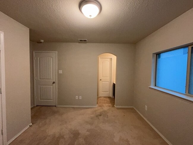 Building Photo - 8217 Spruce Meadows Dr