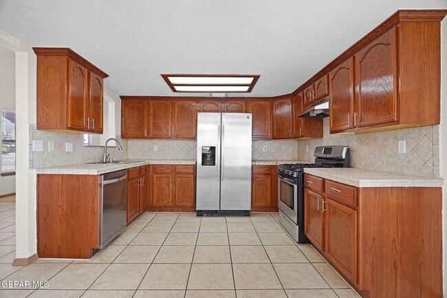 Building Photo - 12705 Tierra Flores Dr
