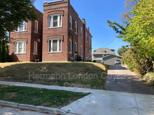 Primary Photo - 3547 Commonwealth Ave