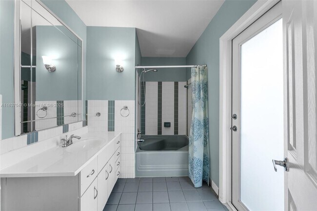 Building Photo - 7451 SW 133rd St