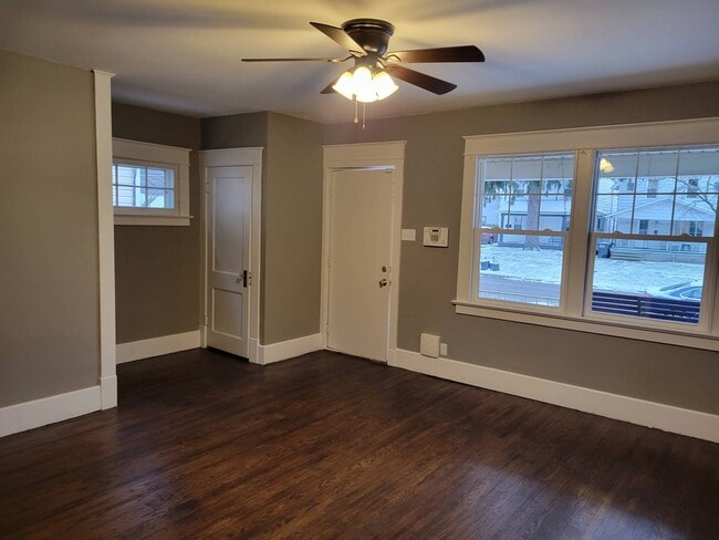 Building Photo - 621 Dearborn Ave