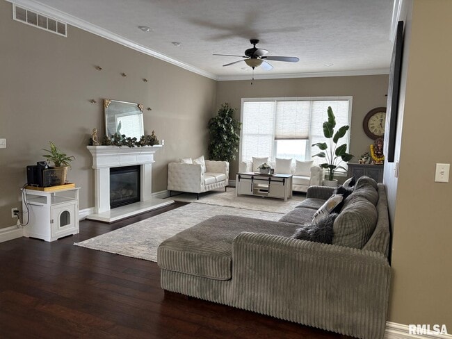 Building Photo - 2812 Castlerock Ridge