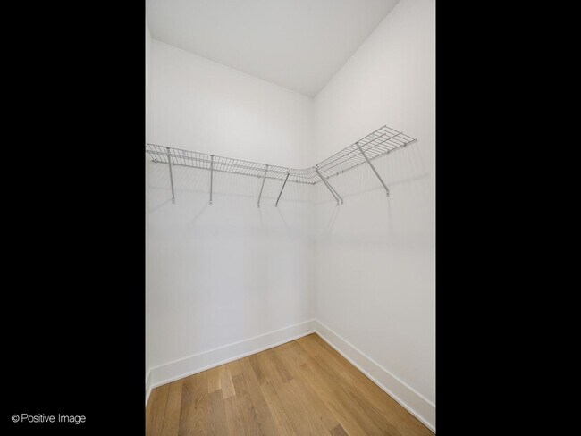 Building Photo - 133-143 Vine Ave