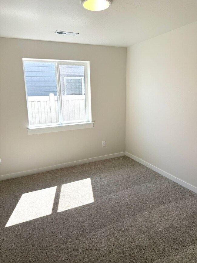 Building Photo - Newly Built 3-Bedroom with Fenced Back Yard