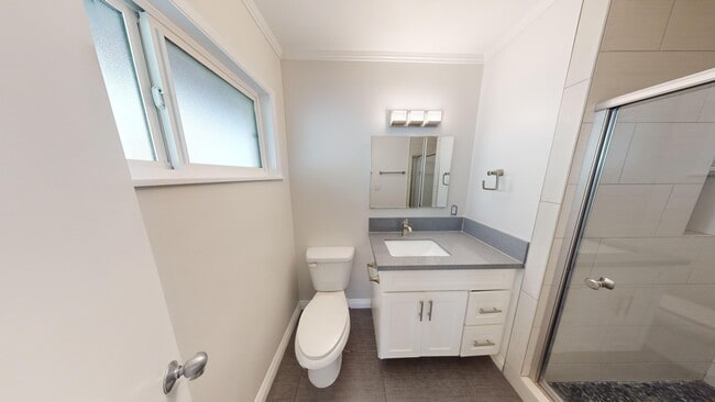 Building Photo - 5165 Remington Rd