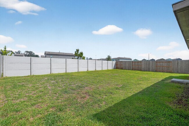 Building Photo - 4 Bedroom Single Family Home in New Caney