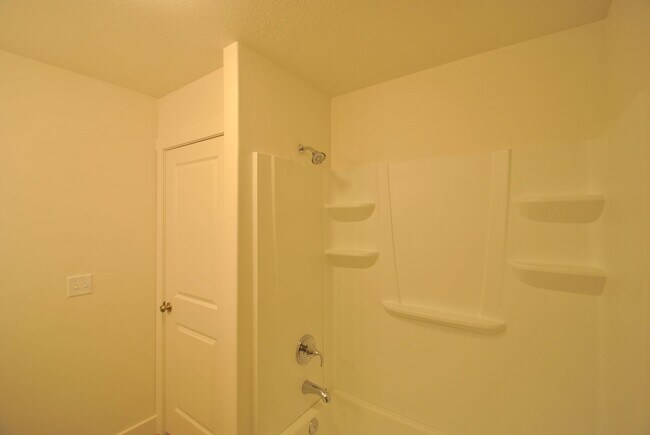 Building Photo - 315 N 2650 W