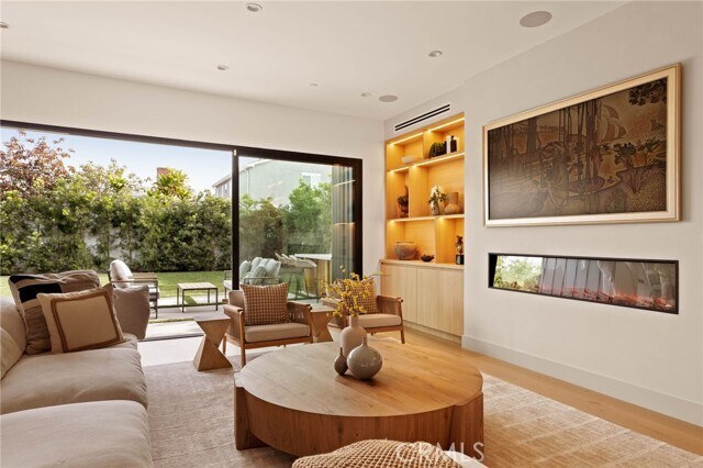 Building Photo - 3962 Alla Rd