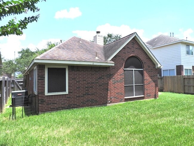 Building Photo - 5443 Santa Chase Ln