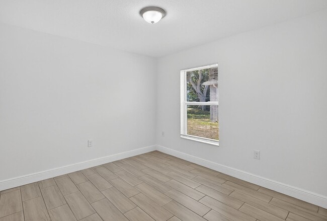 Building Photo - 3 Bed Home for Rent!