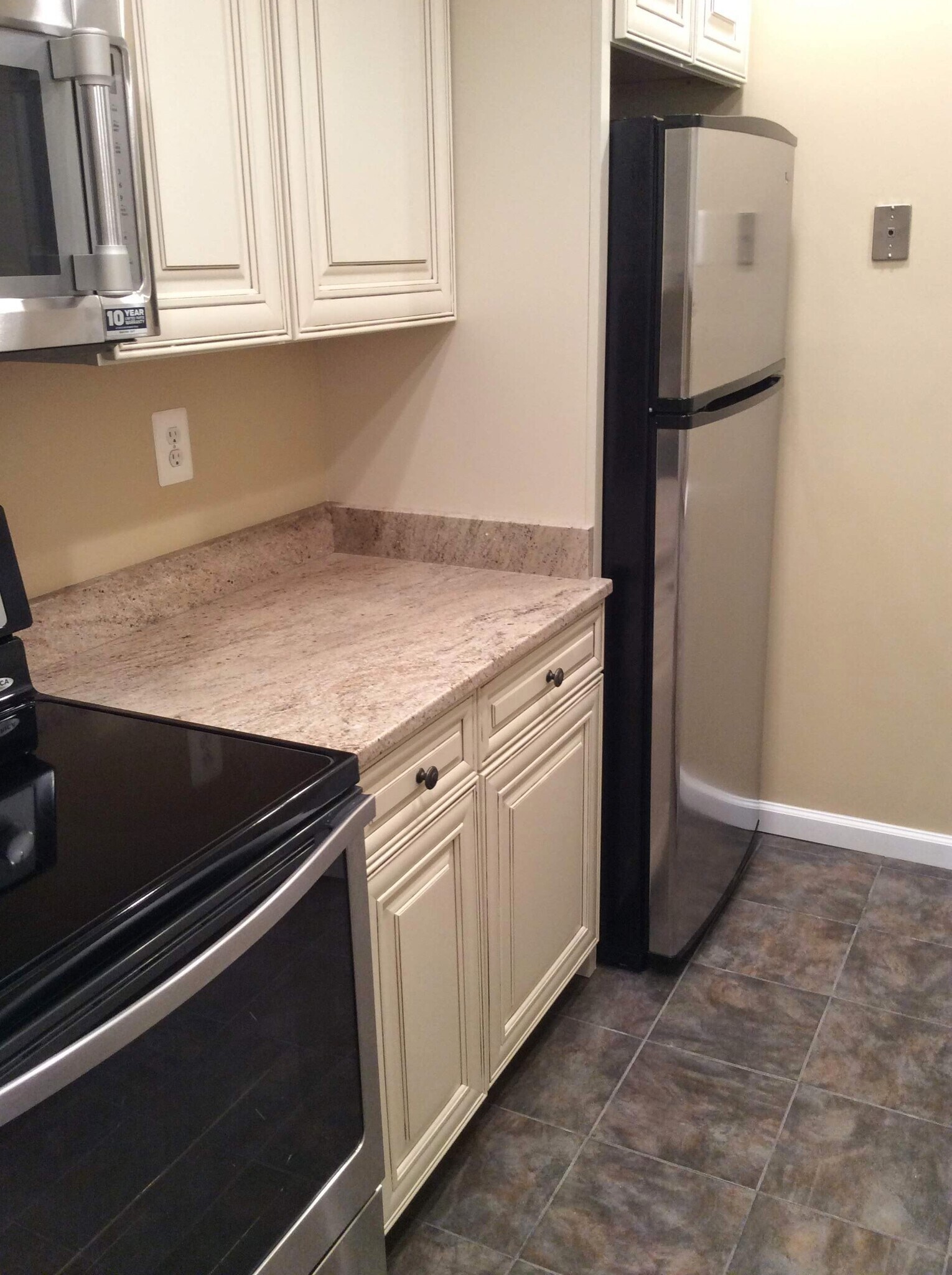 Astoria Granite - 236 Maryland Ave NE