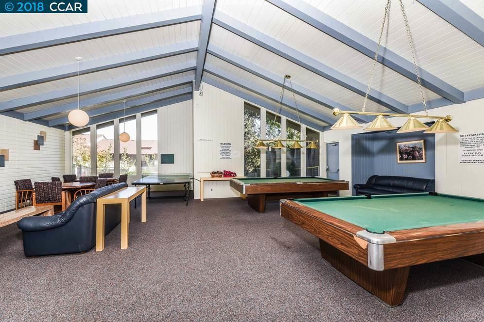 Building Photo - 101 Kinross Dr