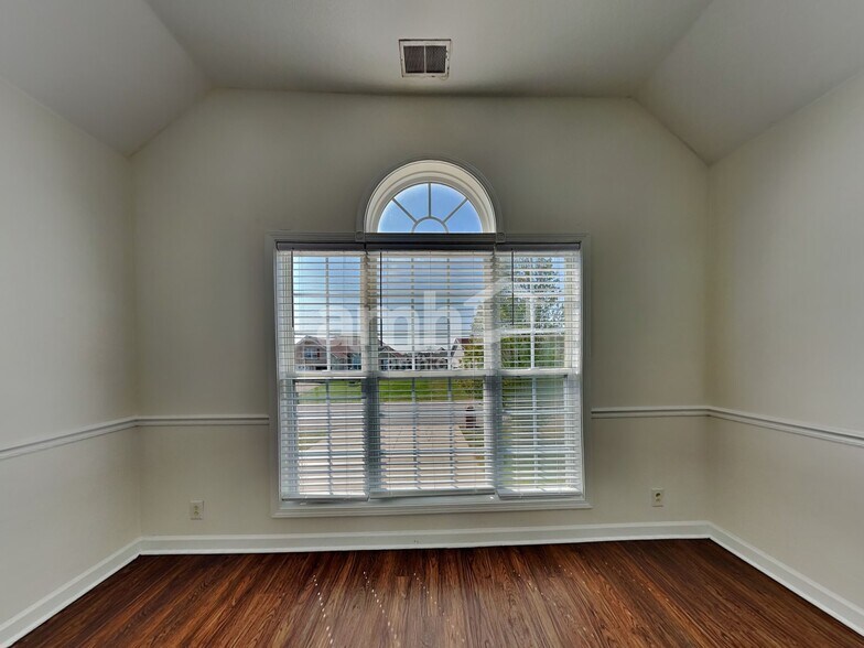 Building Photo - 3948 Justene Ct